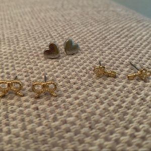 3 sets of stud earrings